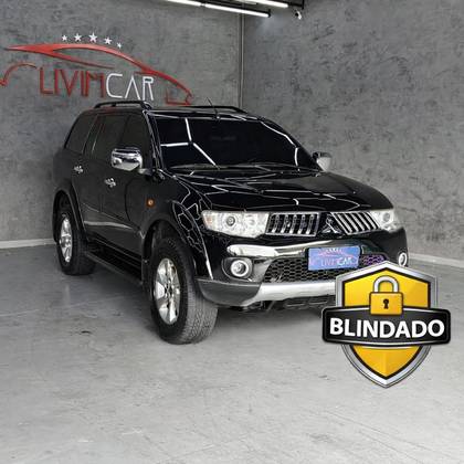 MITSUBISHI PAJERO DAKAR 3.5 HPE 7 LUGARES 4X4 V6 24V FLEX 4P AUTOMÁTICO